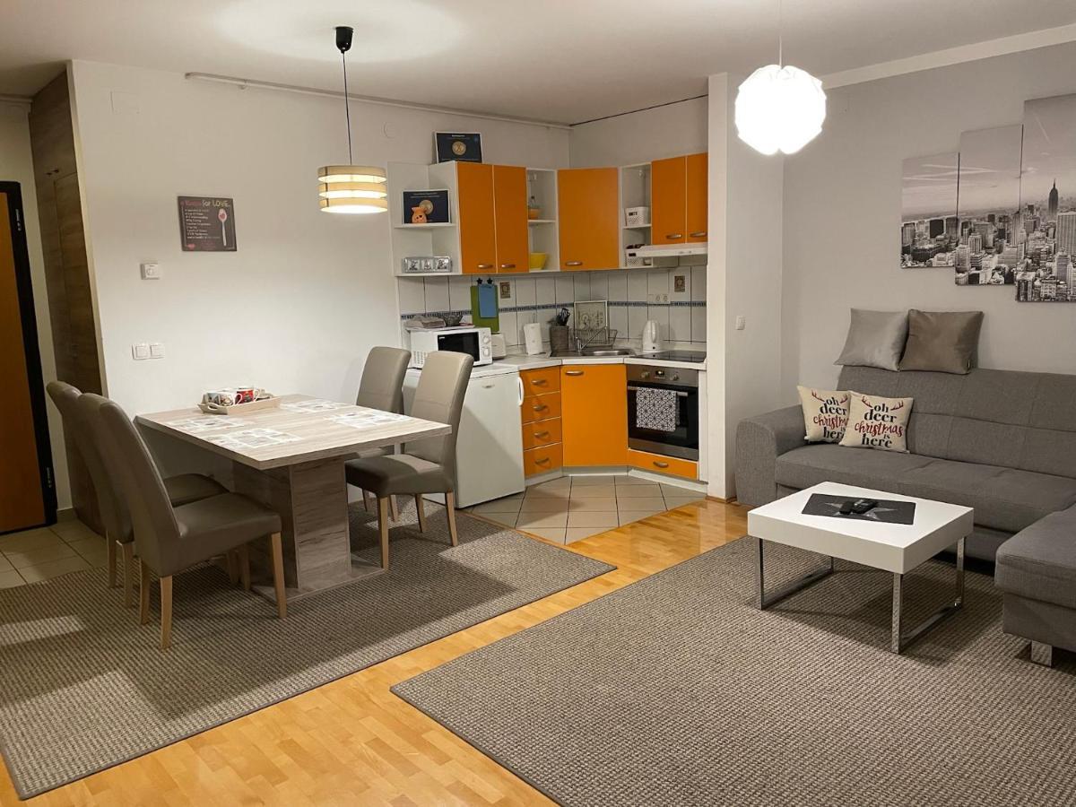 Apartman Luna Near Zagreb Airport Velika Gorica Esterno foto