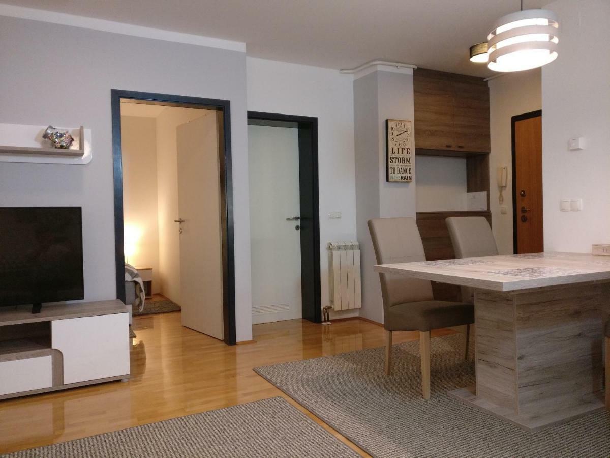 Apartman Luna Near Zagreb Airport Velika Gorica Esterno foto