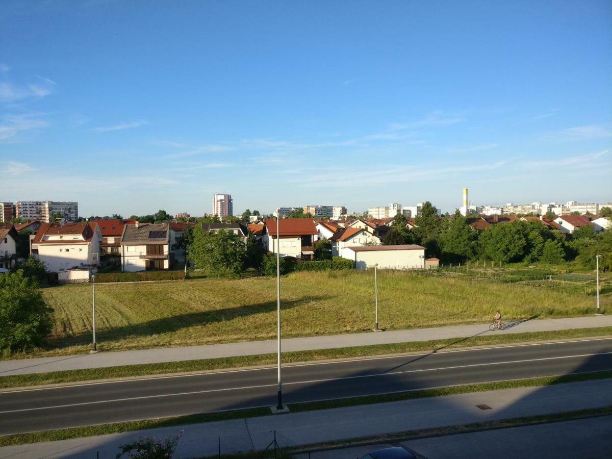 Apartman Luna Near Zagreb Airport Velika Gorica Esterno foto